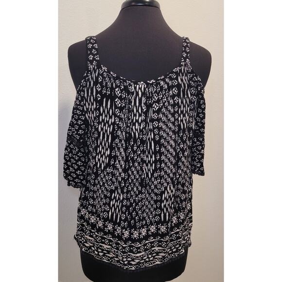 Bila Boho Cold Shoulder Blouse – Size M – Flowy Flared Sleeves – Festival Top - Picture 2 of 9